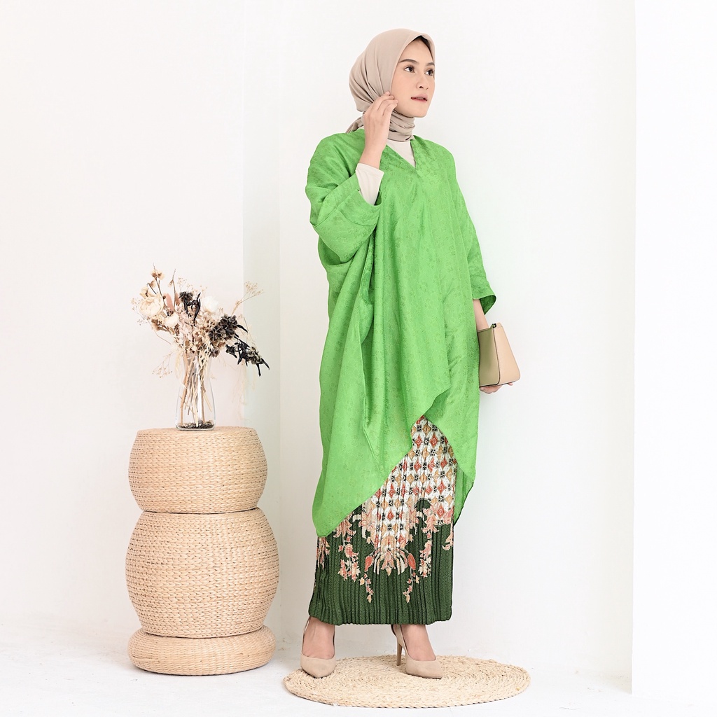 Catalixe - Tunik Aruna -Tunik Batik Polos - Hanya Atasan