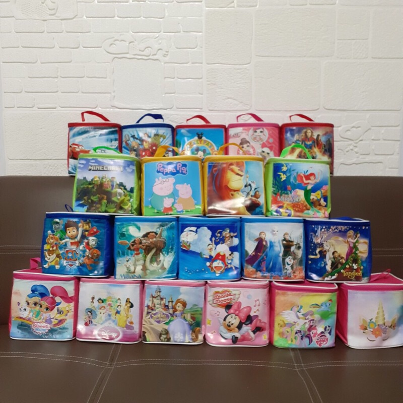 

Goodiebag ulang tahun / souvenir ulang tahun / tas ulang tahun