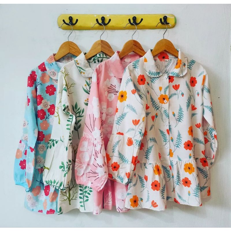 Tunik atasan anak perempuan lengan panjang model peplum bunga-bunga