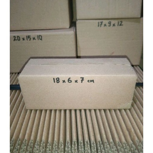 

kardus 18x6x7 polos luar dalam