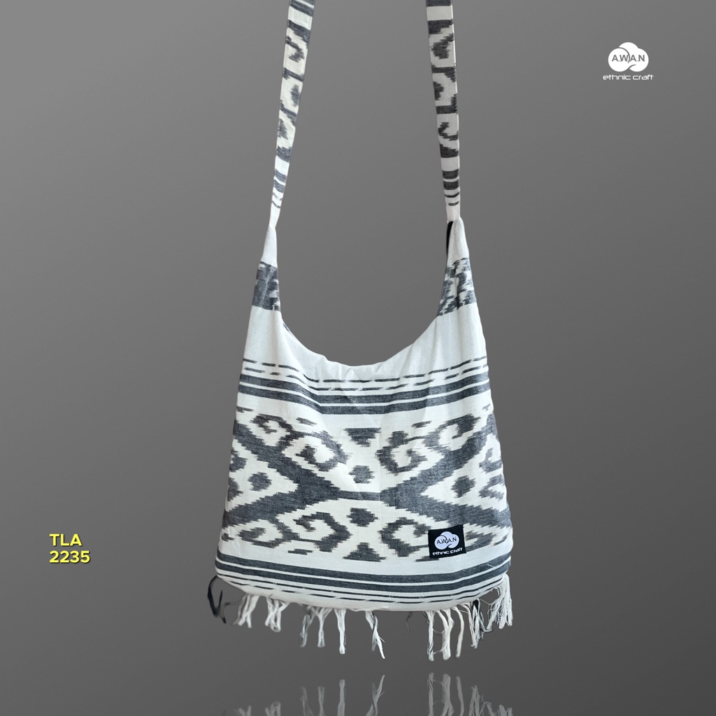 Tas Selempang Etnik Tenun Toraja TLA by Awanethniccraft