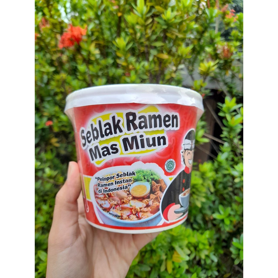 

SEBLAK RAMEN