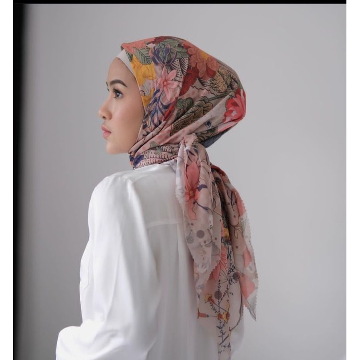 Blossom Scarf by Gonegani