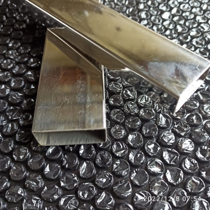 Pipa Kotak Stainless Hollow Stainless 3 cm x 6 cm Panjang 2 meter