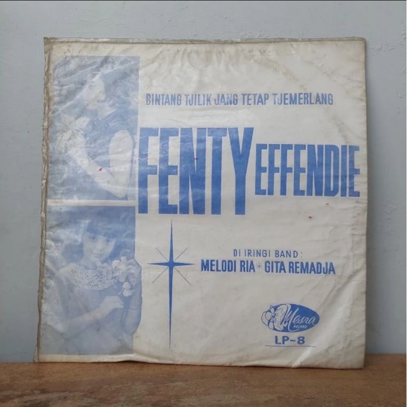 Vinyl Piringan Hitam 12 inch Fenty Effendie