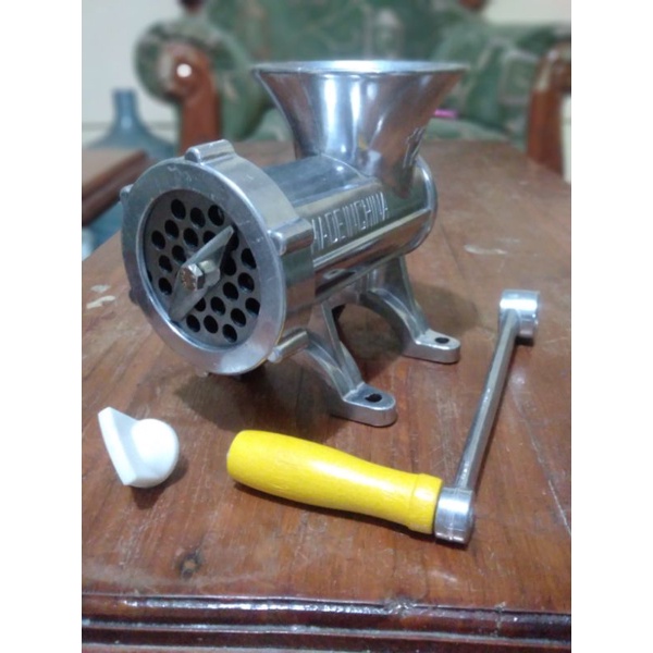 cetakan pelet manual. gilingan daging