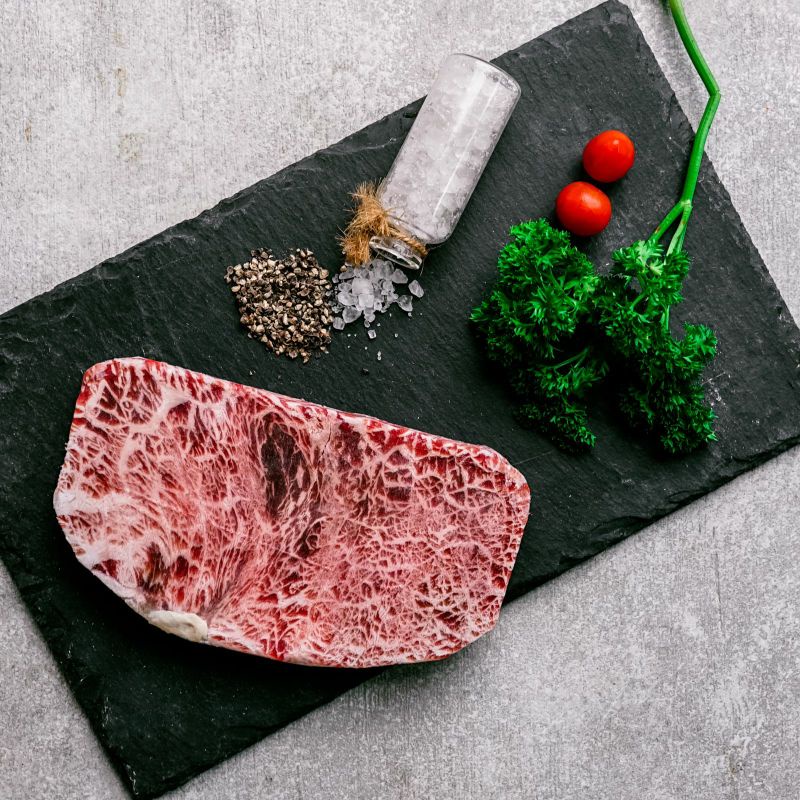 

SIRLOIN MELTIQUE WAGYU BEEF STEAK | DAGING SAPI SIRLOIN STEAK | SIRLOIN WAGYU I SIRLOIN STEAK 200GR