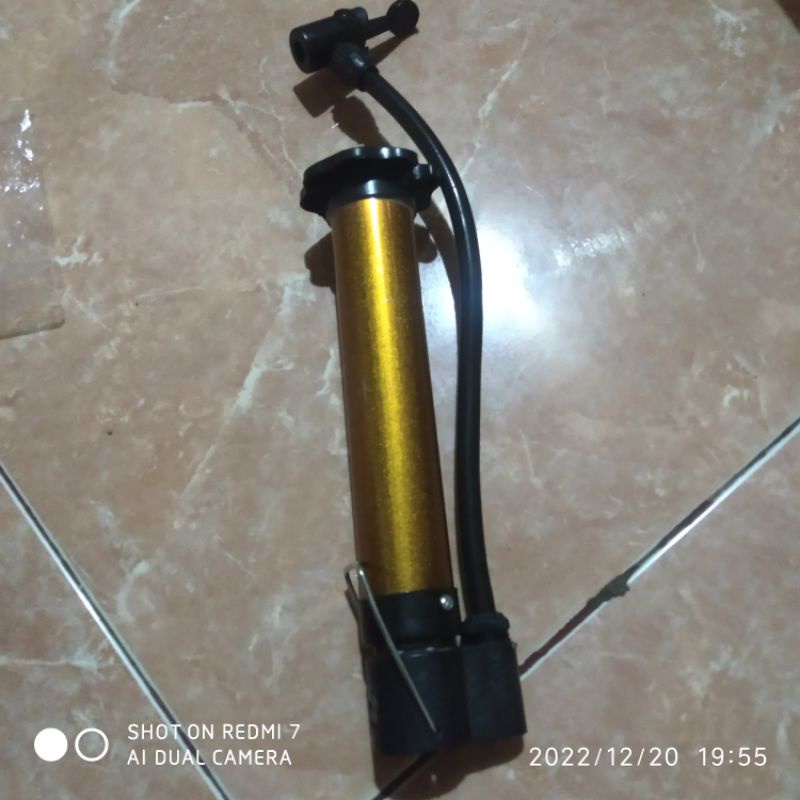 pompa sepeda/motort ukuran kecil