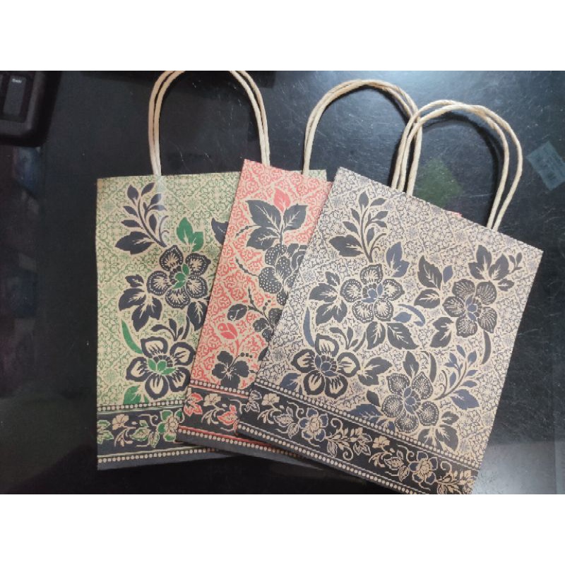 

TAS PAPER BAG / TAS GOODIE BAG / TAS KADO / TAS PROMOSI (isi 10 pcs)