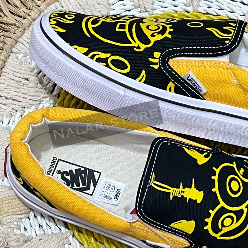 Sepatu Vsns Slip On Classic X SpongeBob Giglioti Unisex Bonus Kaos Kaki + Tas Paperbag Vans Slip On Terbaru