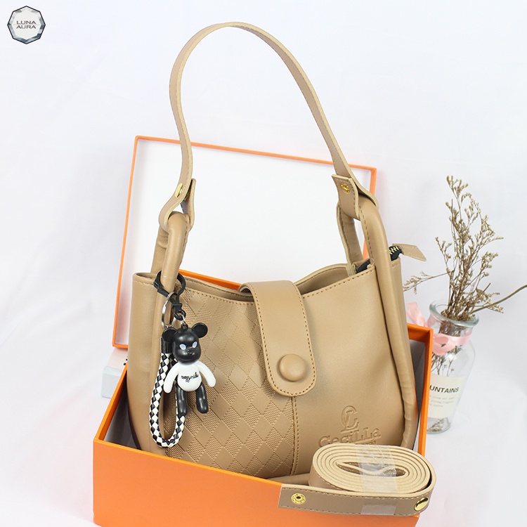 Luna Aura Shoulder bag Wanita Embos Catur Deluna Tas Slempang Bahu Wanita kekinian Tas simple &amp; Mewah Tas ootd