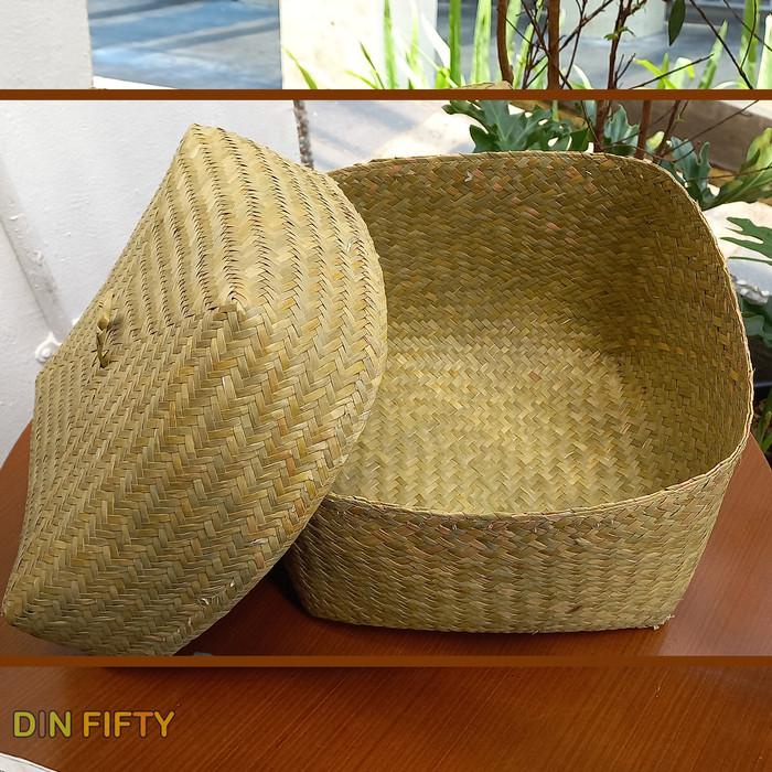 

Box/Kotak Kado/Segi Empat/Hamper/Bingkisan/Ultah/Besek Purun Uk L 019