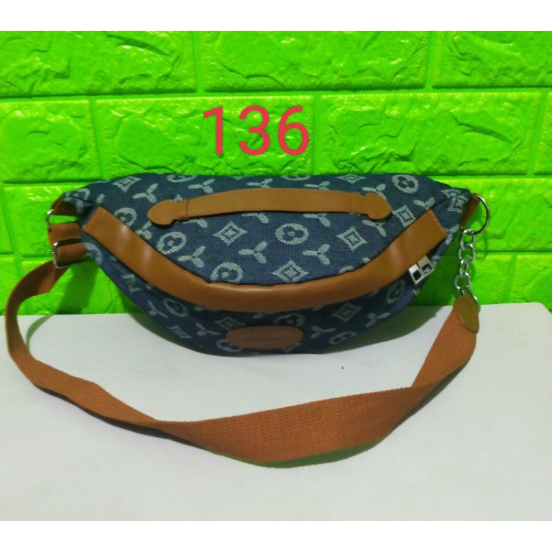 preloved Wb enbaili/tas pinggang enbaili