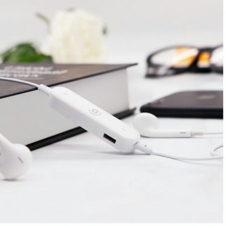 Kualitas Bagus HEADSET HF EARPHONE HANDSFREE BLUETOOTH WIRELESS S6 TANPA KABEL CHARGER