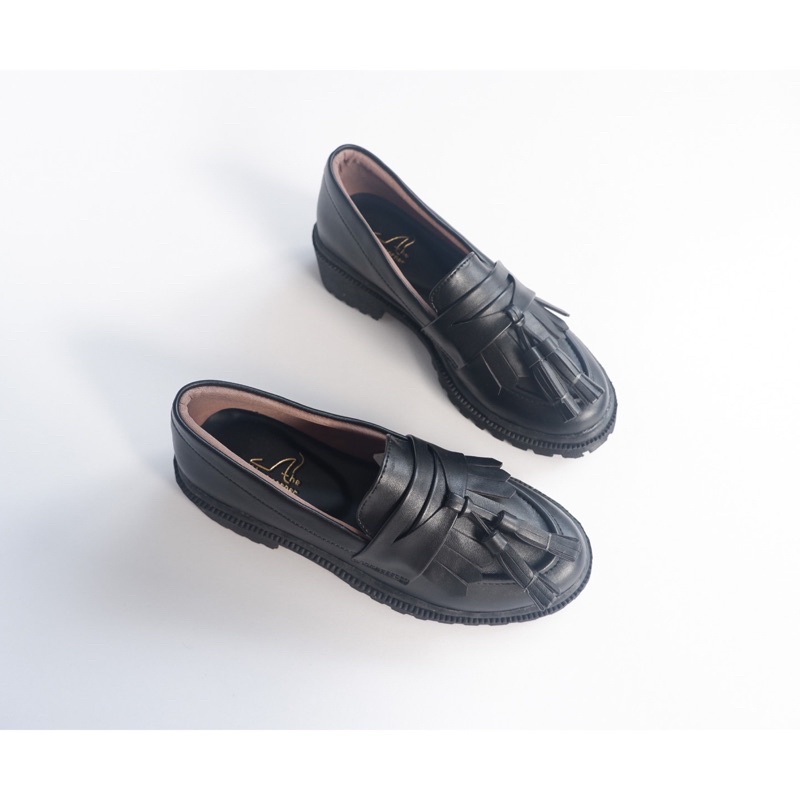 CASSIE DOKMART 1 - Sepatu wanita / Docmart wanita / thethingscorner  Loafers