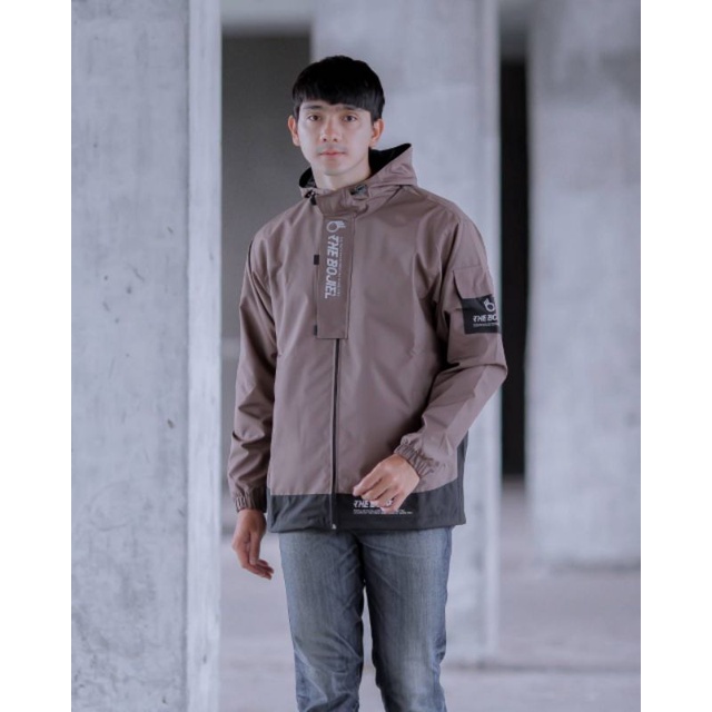 JAKET PARASUT OUTDOOR ANTI AIR,JAKET ANTI AIR,JAKET PARKA TASLAN IMPORT,JAKET COMBI ANTI AIR ORIGINA