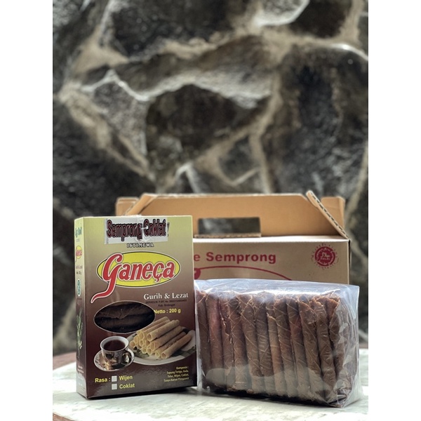 

SEMPRONG COKLAT GANECA / OLEH-OLEH MAKANAN RINGAN MURAH MERIAH KHAS WIROSARI PURWODADI