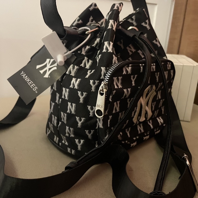 [BISA COD✅] TAS MLB NY WANITA / SLINGBAG MLB NY JACQUARD MONOGRAM / TAS WANITA / TAS PERGI / TAS KANTOR / BUCKET BAG MLB NY / MLB NY MINI BAG / TAS KEKINIAN / TAS KOREA MLB BUCKET BAG