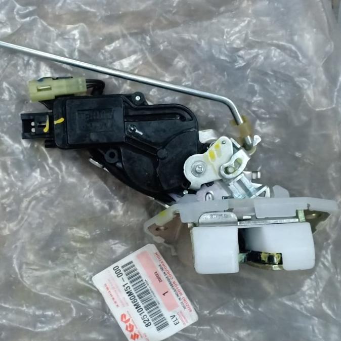 Door lock bagasi ertiga