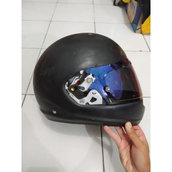 helm cetakan arai