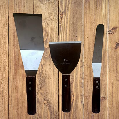 Spatula roti bakar stainless steel gagang kayu / spatula kebab / teppanyaki / burger