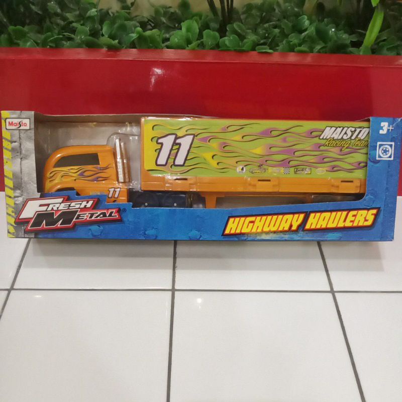 maisto racing team highway haulers maisto metal