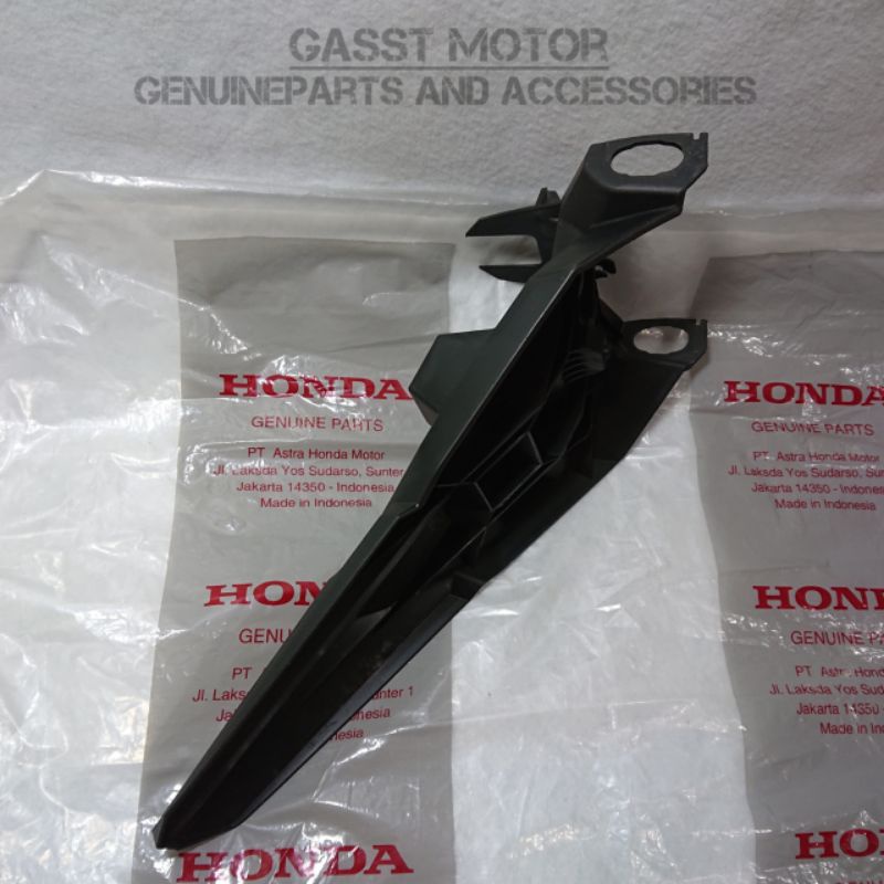 Sepakbor runfender Selebor belakang vario  125 150 new original