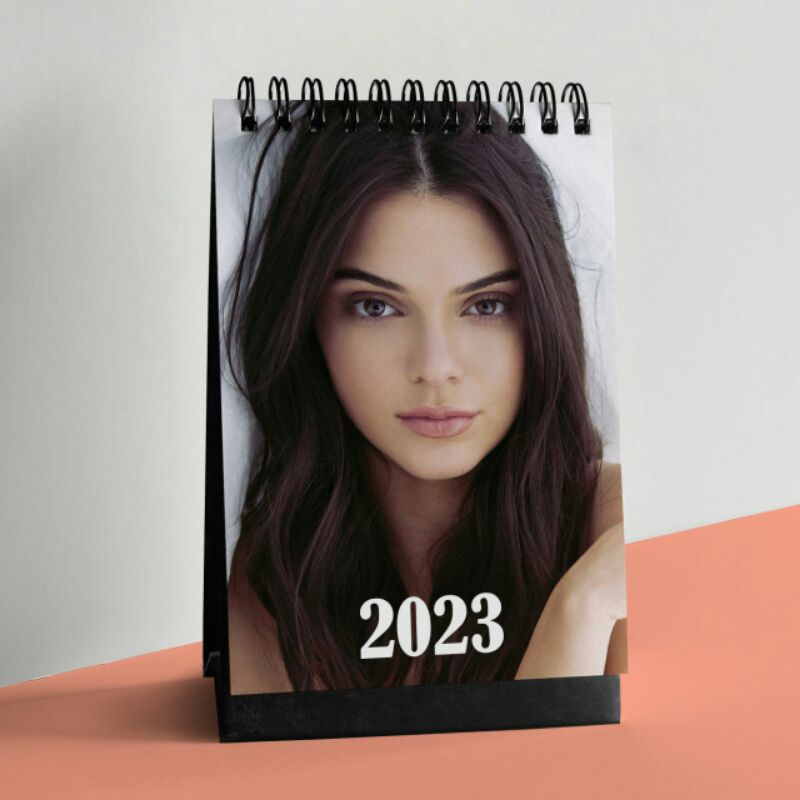 

Kalender Kendal Jenner 2023