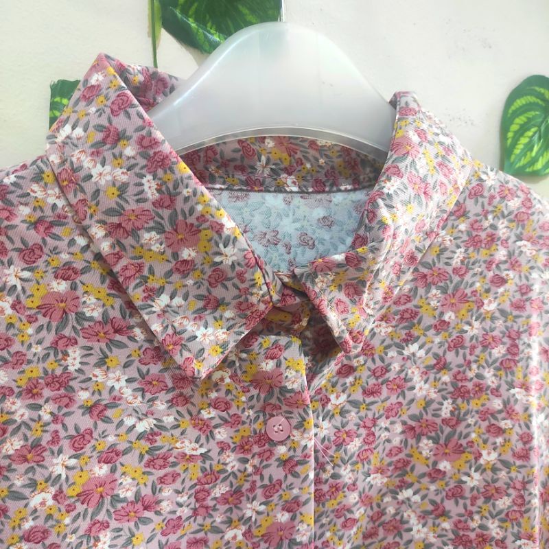 Baju kemeja wanita kerah formal motif bunga terbaru