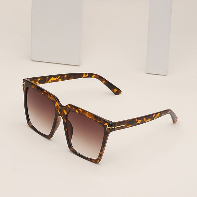 (YUZHU) Ins Fashion T-shaped Oversized Frame Square Sunglasses New Fashion Gradient Shade Sunglasses Women