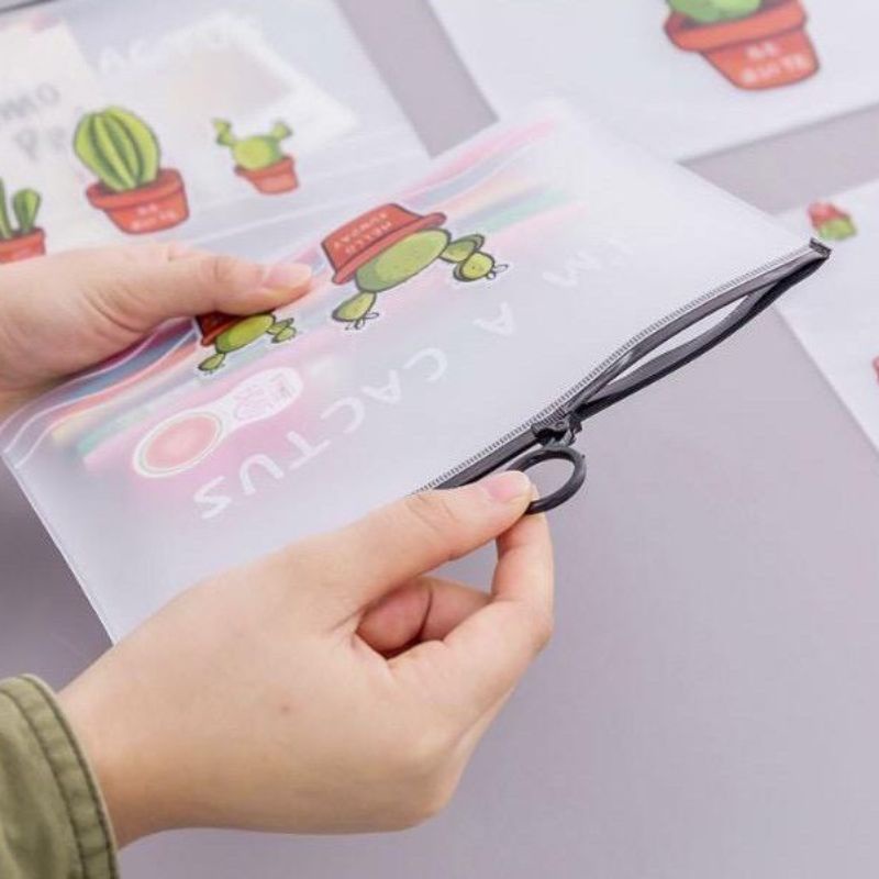 

TEMPAT PENSIL TRANSPARAN , TEMPAT PENSIL MOTIF KAKTUS