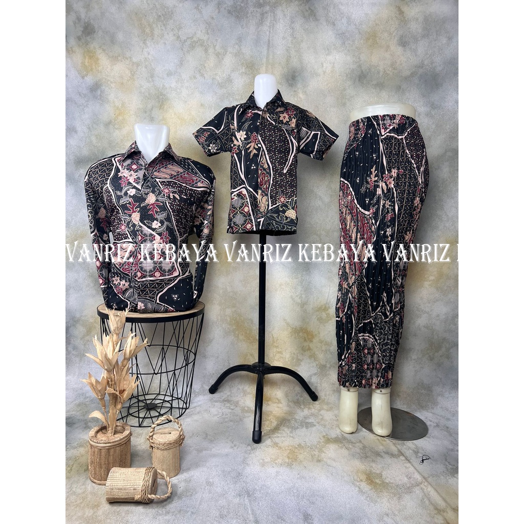 Vanriz Kebaya-Kemeja Batik Pria Lengan Panjang Couple Anak Dan Rok Plisket