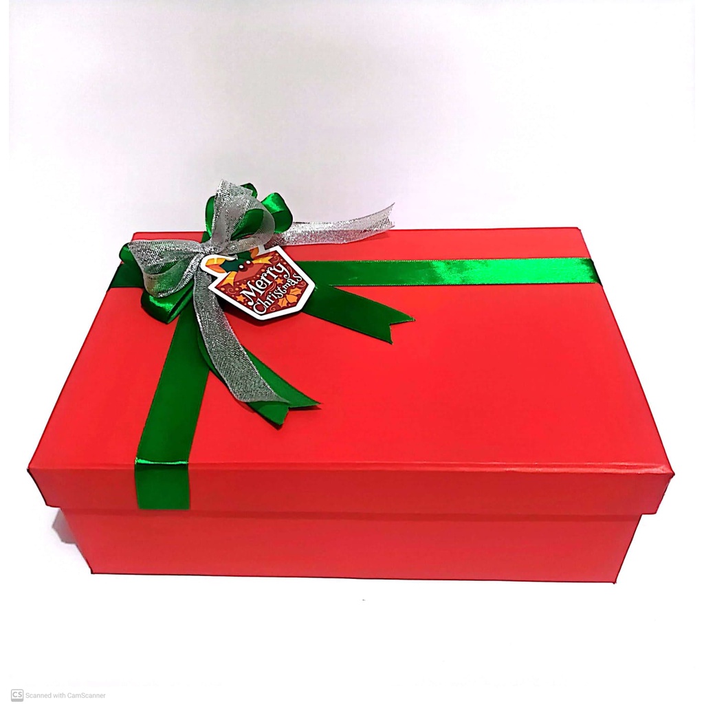 

TANGAN KANANMU 30X20 Tinggi 10cm Kotak Kado Gift Box Hadiah Natal