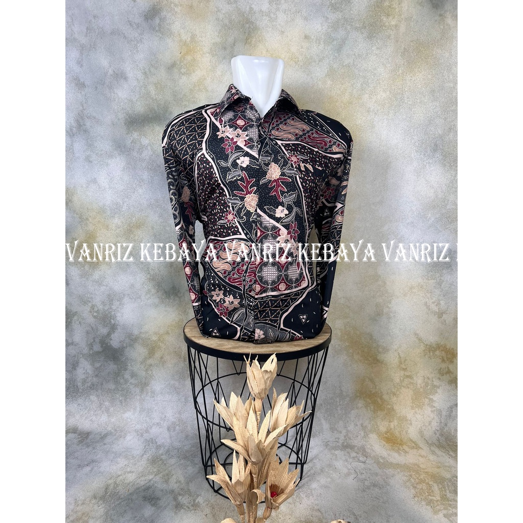 Vanriz Kebaya-Kemeja Batik Pria Lengan Panjang