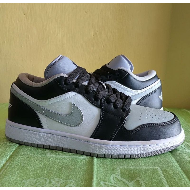 NIKE AIR JORDAN RETRO 1 LOW LIGHT SMOKE SHADOW SIZE 37,5