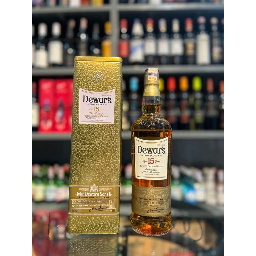 DEWAR'S AGED 15 YEARS YO TRUE SCOTCH THE MONARCH BLENDED SCOTCH WHISKY