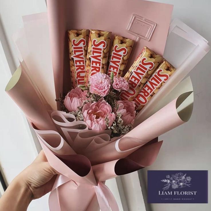 

Terbaru BUKET COKLAT SILVERQUEEN PREMIUM DAN BUNGA MAWAR BESAR TERMURAH TERLARIS BUKET ULANG TAHUN BUKET WISUDA BUKET ANNIVERSARY