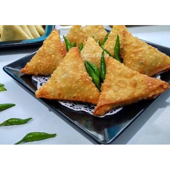 

ィ Kulit sambosa / kulit samosa . Isi 65 lembar ド