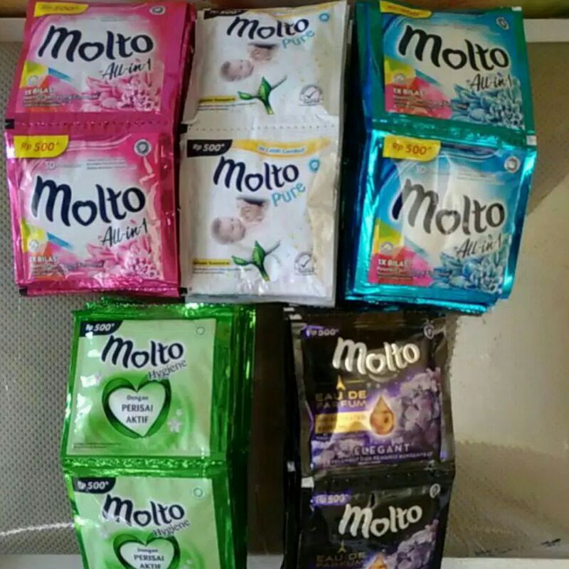 Pewangi Molto Renceng Sachet / Pewangi Molto 9ml isi 12 Sachet