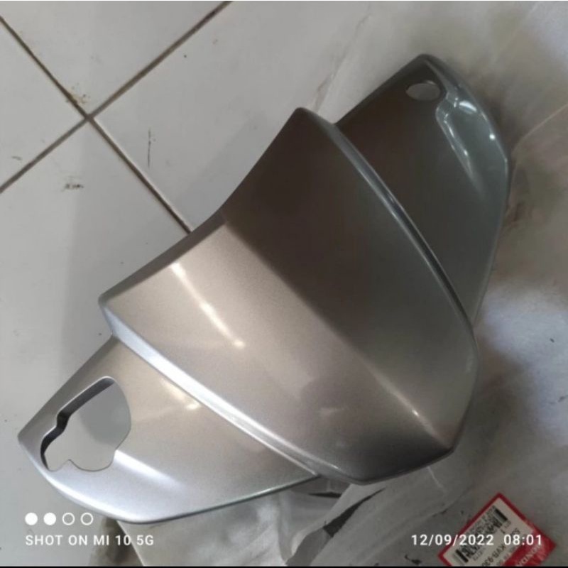 BATOK DEPAN HONDA VARIO SILVER 53205-KVB-930DSM ORIGINAL AHM