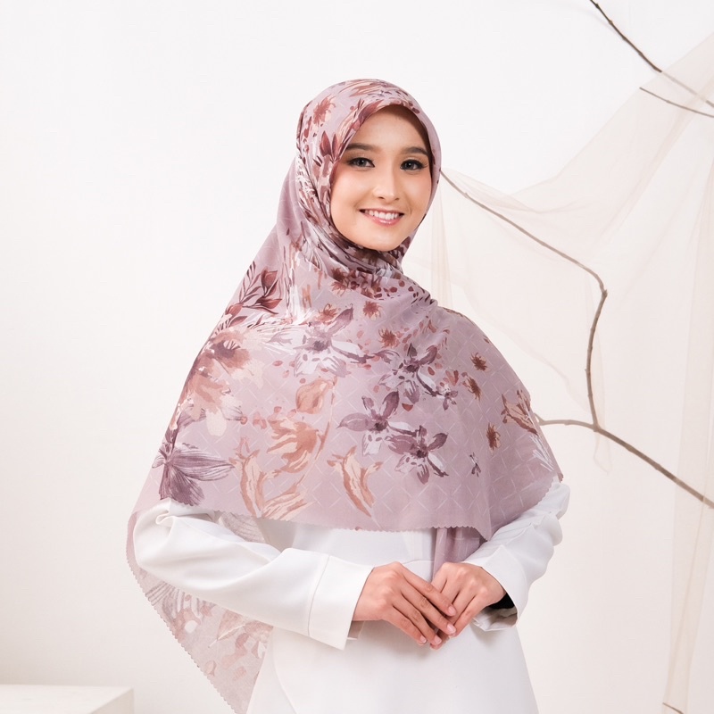 JILBAB SEGIEMPAT MOTIF CANTIK