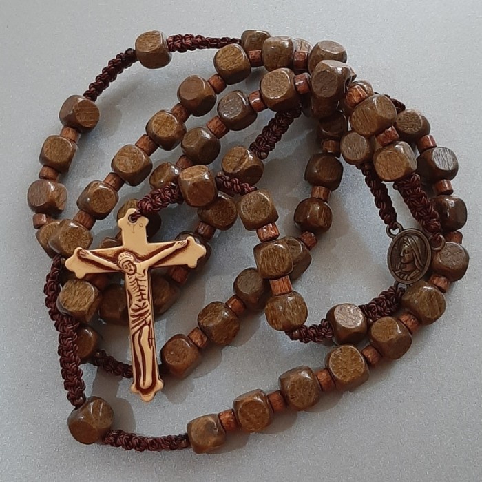 Rosario - Kalung Rosario Kayu Tali Anyam - Hollishop