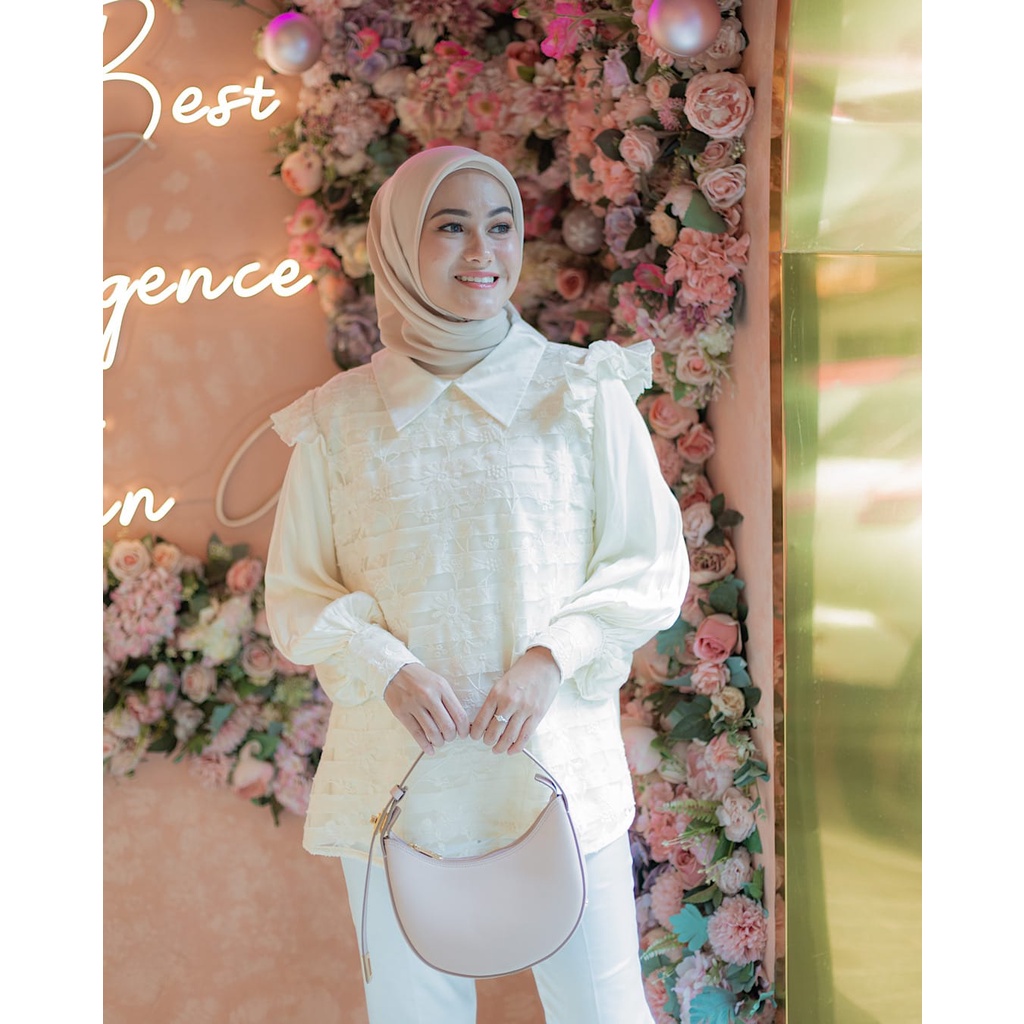 ANDIRA TOP IVORY - SIMPLYVEEWEE