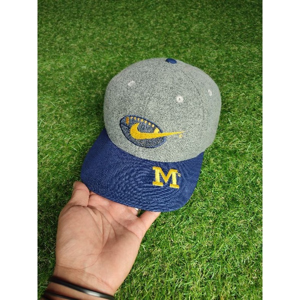 snapback nike vintage Michigan