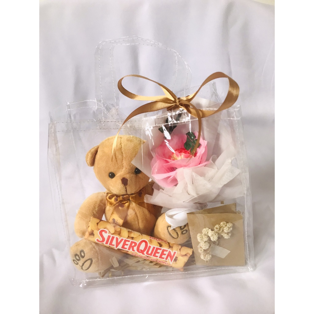 hampers kado hadiah ulang tahun wisuda anniversarry medium teddy bear with medium bucket bunga mawar