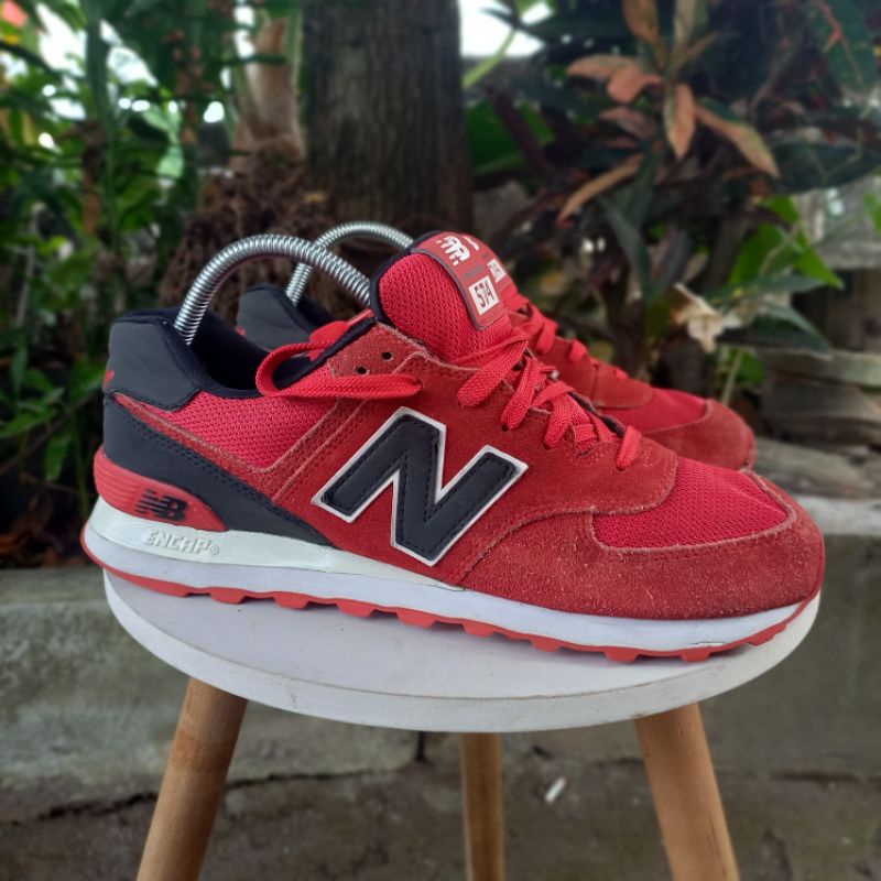 sepatu new balance NB 574 RED second preloved original