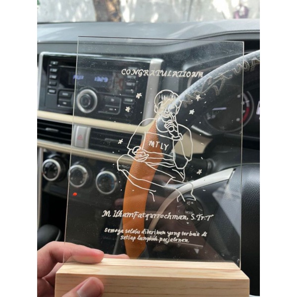 Acrylic (Akrilik) Lamp Custom (kado ultah/pernikahan/wisuda/graduation)