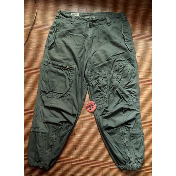 Celana Cargo ABERCROMBIE & FITCH Utility Military Parachute Pants multy pocket army
