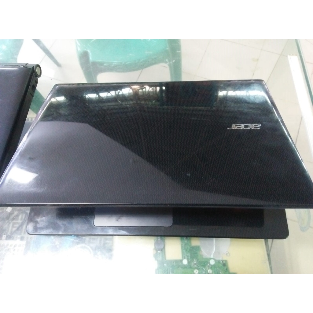 Laptop Acer Aspire E5-471-Corei3-4005U-RAM 4GB-HDD 320GB