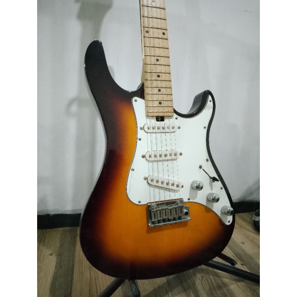 Jual Original Stratocaster Samick NSST-100s Quality Eksport Eropa Gitar ...